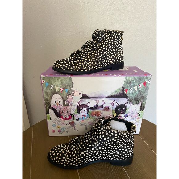 NIB F-Troupe Spotted pony booties EU size 35￼ - Picture 1 of 7